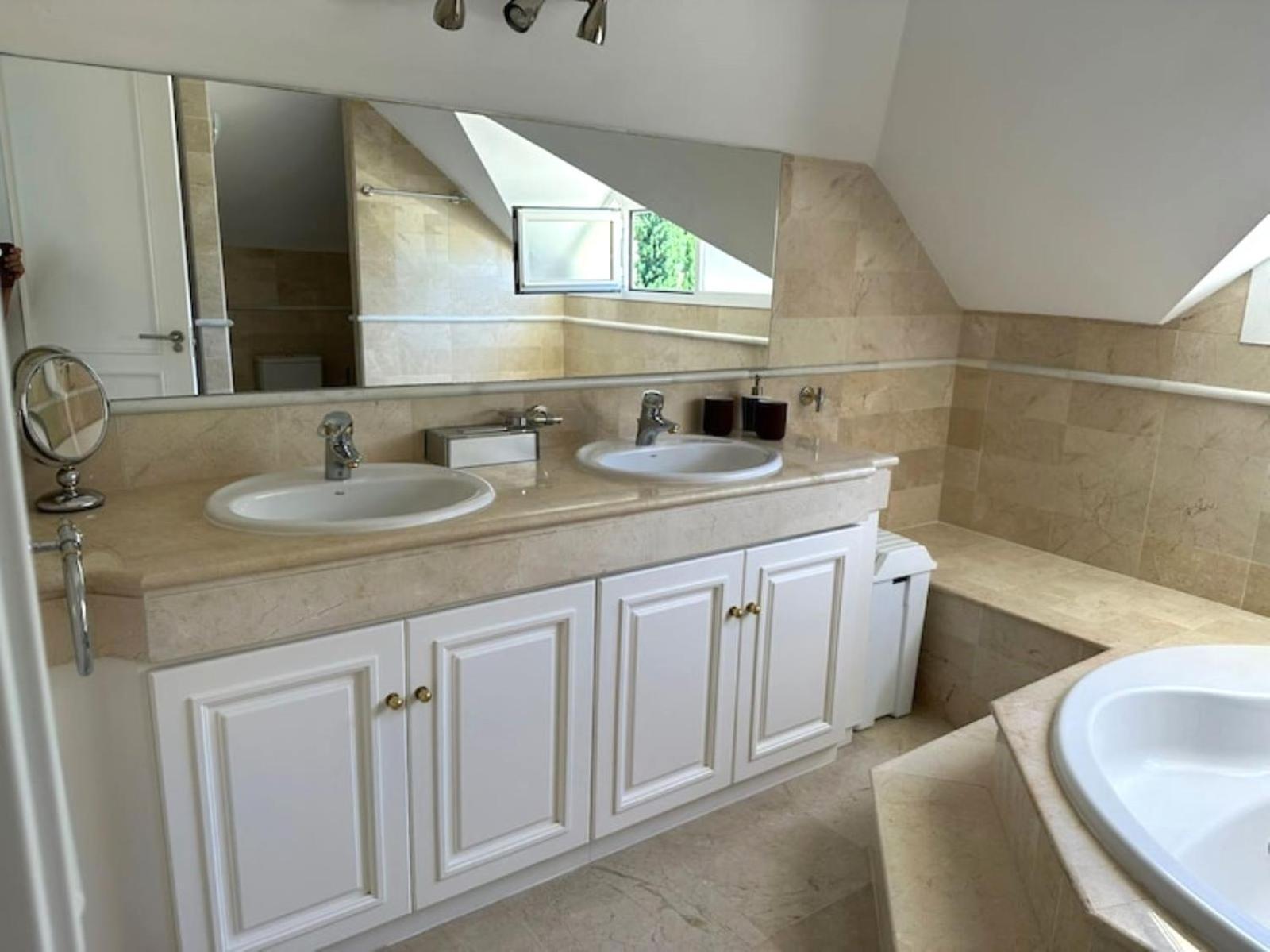 Penthouse Duplex 3 Chambres, Vue A Elviria *